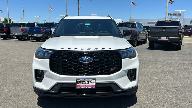 New 2026 Ford Explorer ST w/ Sun And Sound Package AWD/4WD image 8
