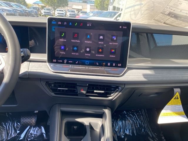 New 2025 Volkswagen Tiguan SE image 33