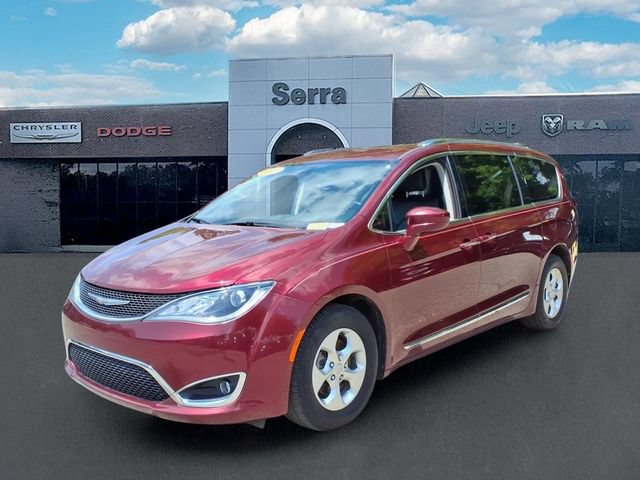 Used 2017 Chrysler Pacifica Touring-L Plus FWD image 3