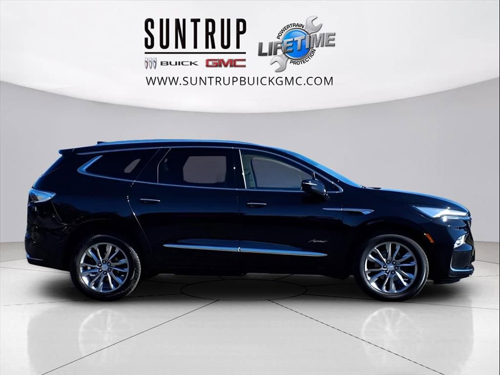 Used 2022 Buick Enclave Avenir w/ Avenir Technology Package image 3