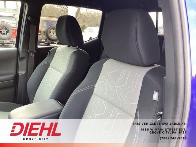 Used 2023 Toyota Tacoma TRD Off-Road image 25