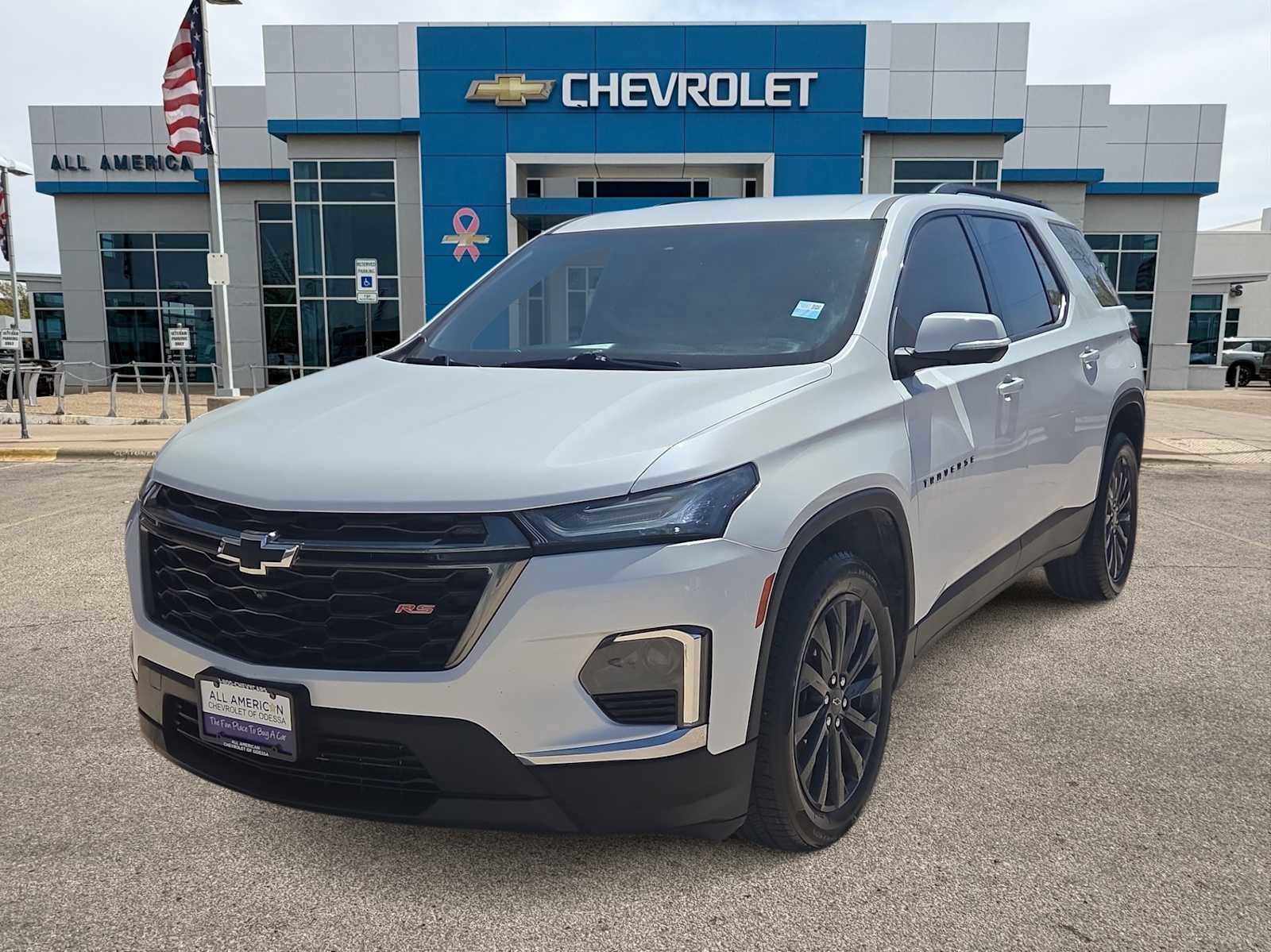 Used 2023 Chevrolet Traverse RS
