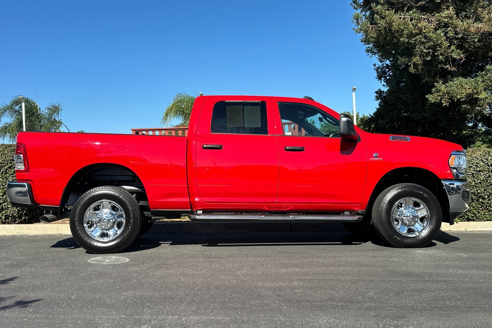 Used 2024 RAM 2500 Tradesman w/ Chrome Appearance Group image 3