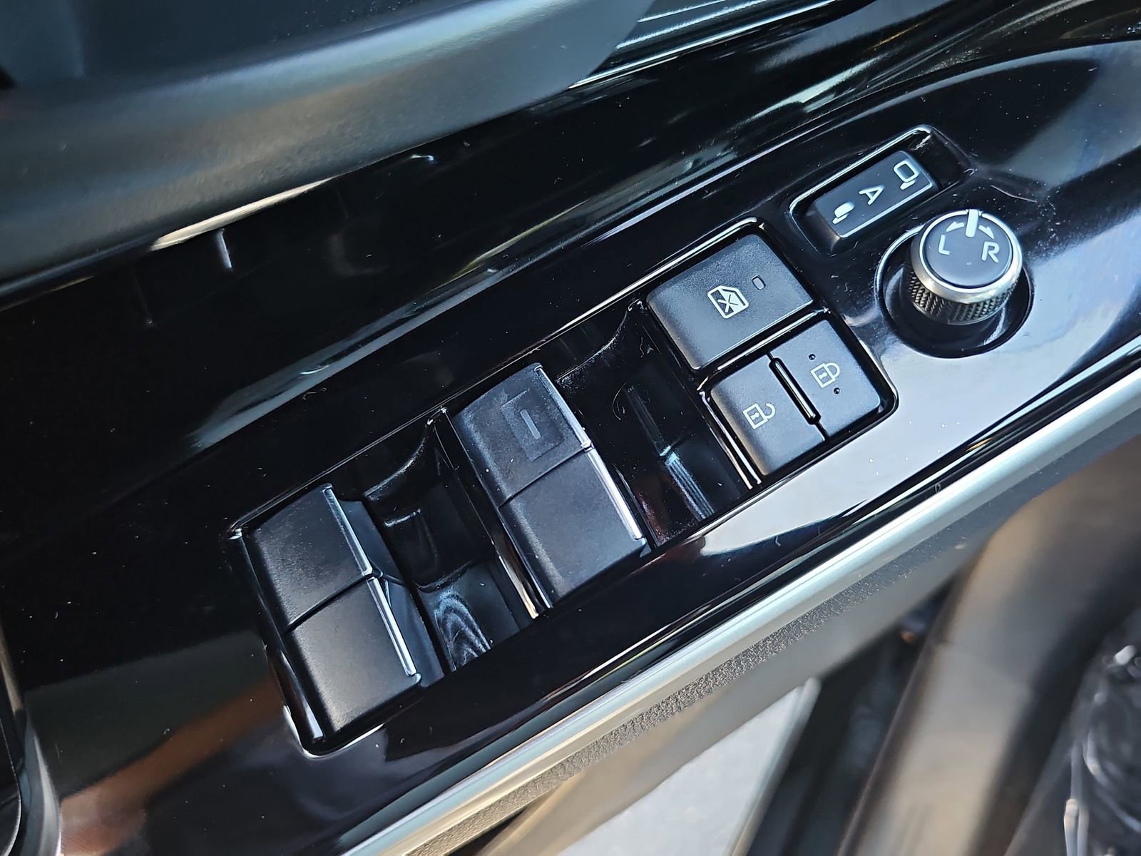 Used 2024 Subaru Solterra Touring w/ Touring Package image 27