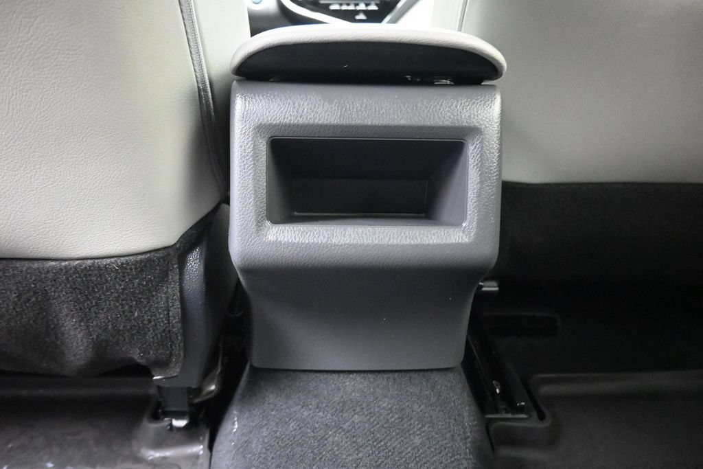 Used 2024 Toyota Camry SE w/ Convenience Package FWD image 34