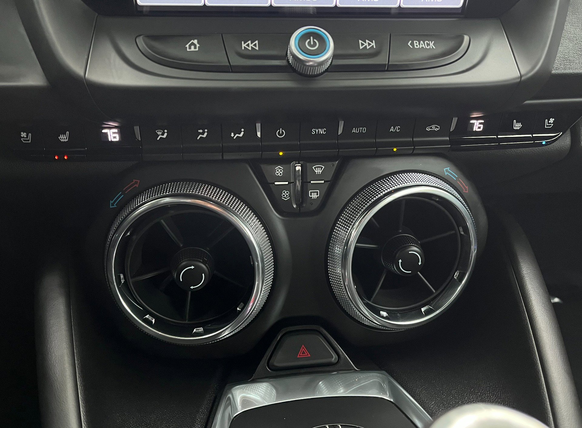 Used 2018 Chevrolet Camaro SS image 27