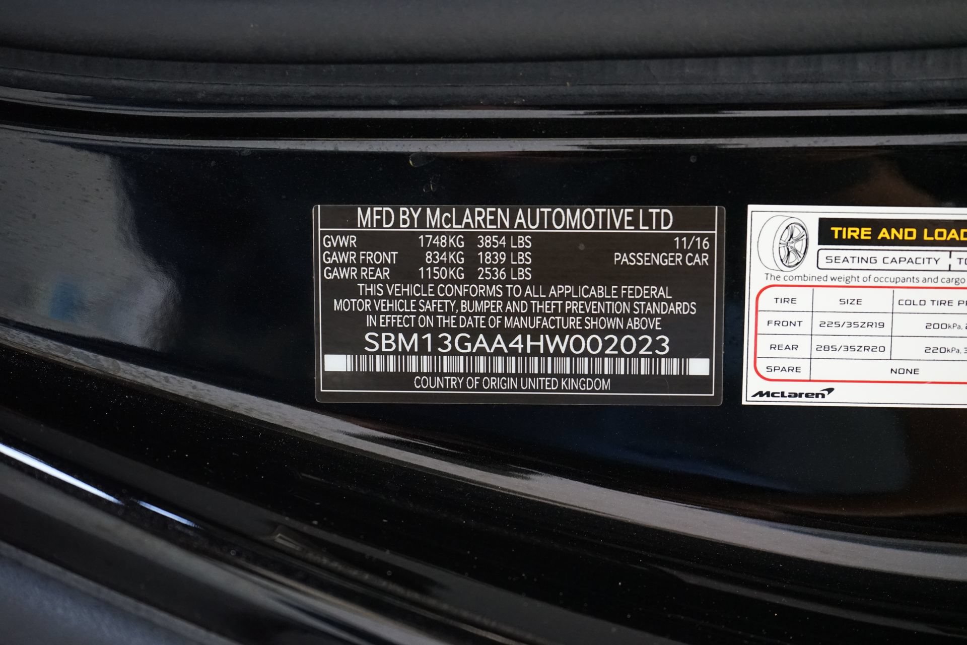 Used 2017 McLaren 570S RWD image 32