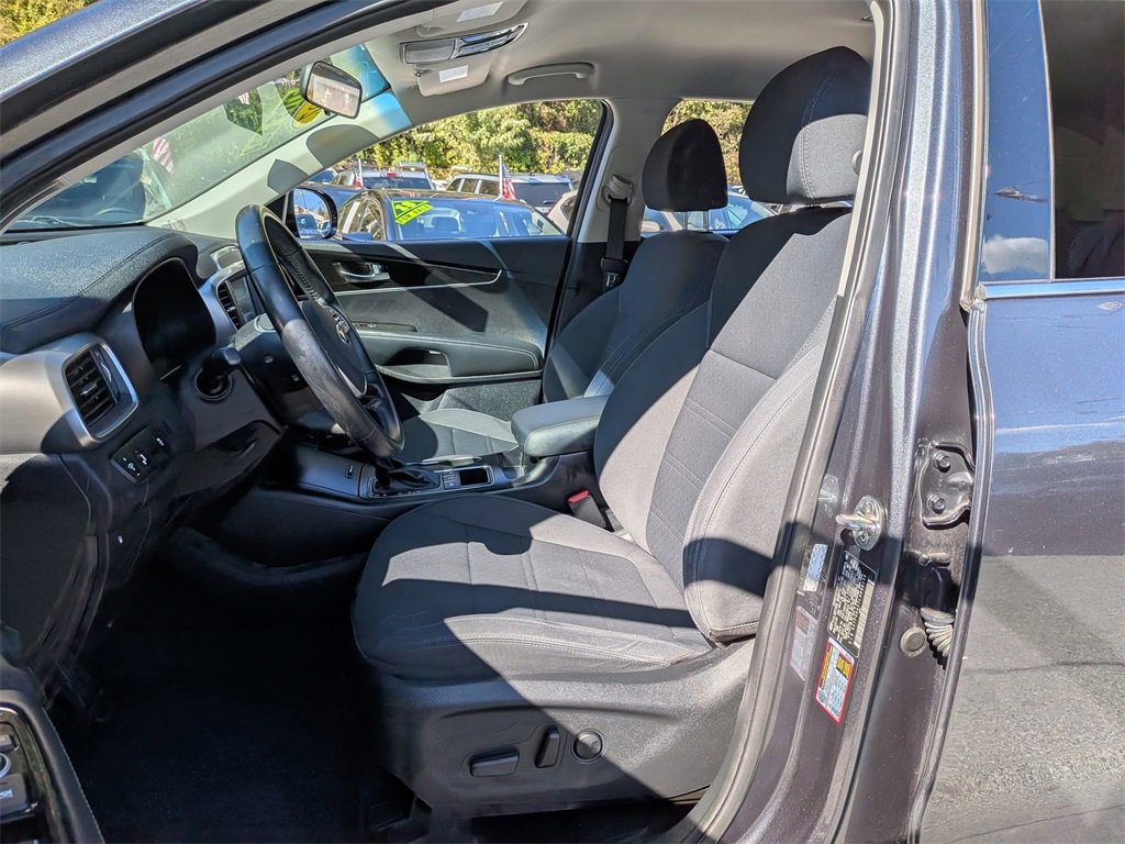 Used 2020 Kia Sorento S image 21