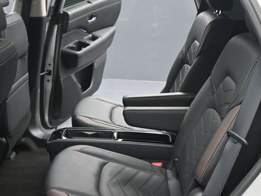 Used 2022 Nissan Pathfinder Platinum w/ Cargo Package image 20