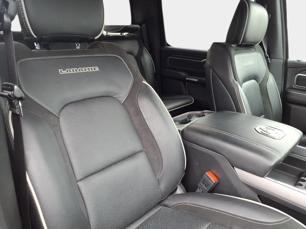 Used 2025 RAM 1500 Laramie w/ Sport Appearance Package image 17