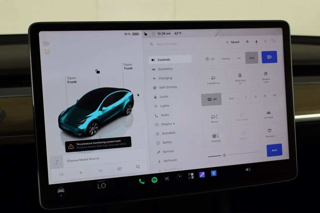 Used 2022 Tesla Model Y Long Range AWD/4WD image 27