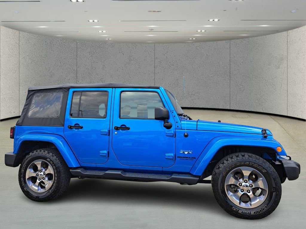 Used 2016 Jeep Wrangler Unlimited Sahara w/ Connectivity Group image 3