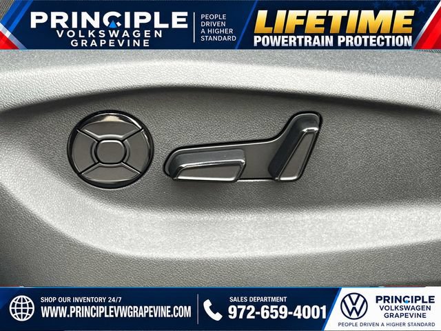 New 2026 Volkswagen Tiguan SE R-Line FWD image 13