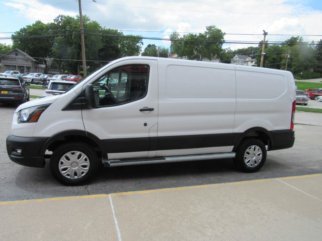 Used 2025 Ford Transit 250 Low Roof w/ Exterior Upgrade Package RWD image 7