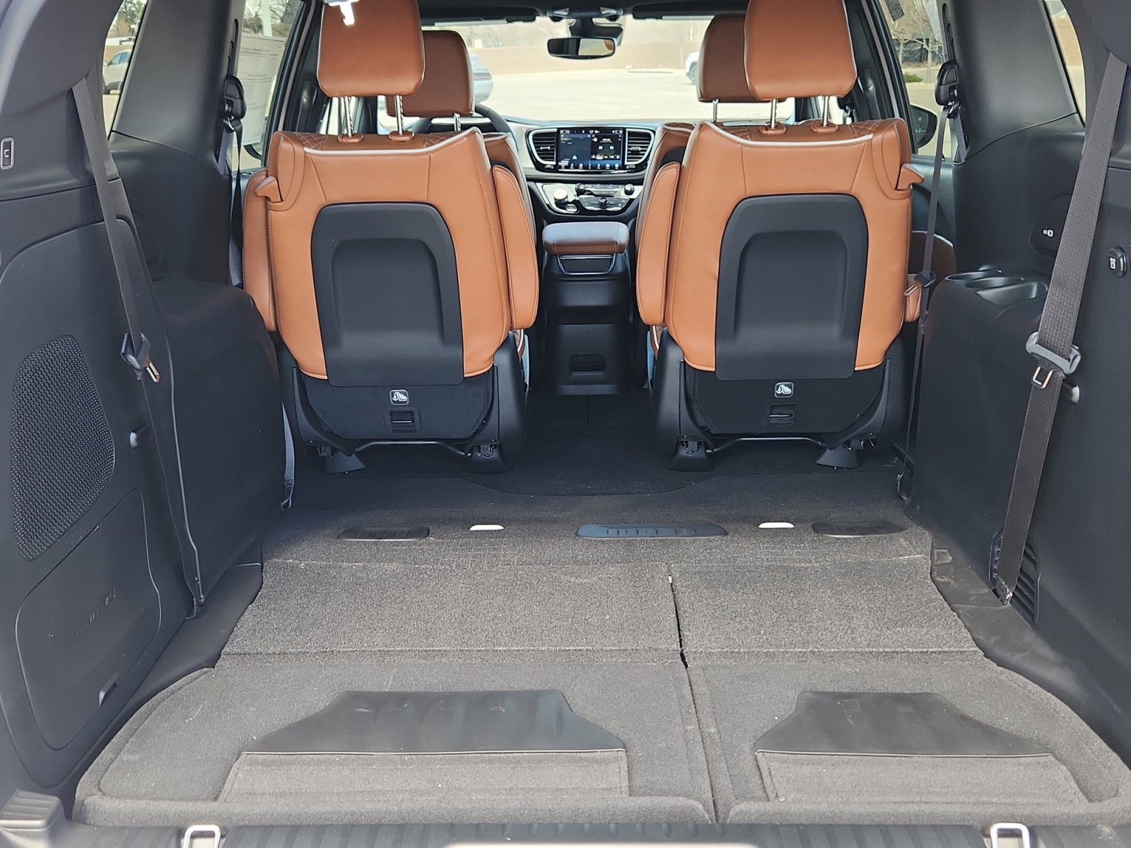 New 2026 Chrysler Pacifica Pinnacle AWD/4WD image 34