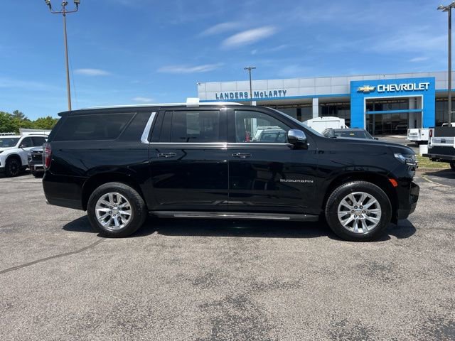 Used 2024 Chevrolet Suburban Premier image 2