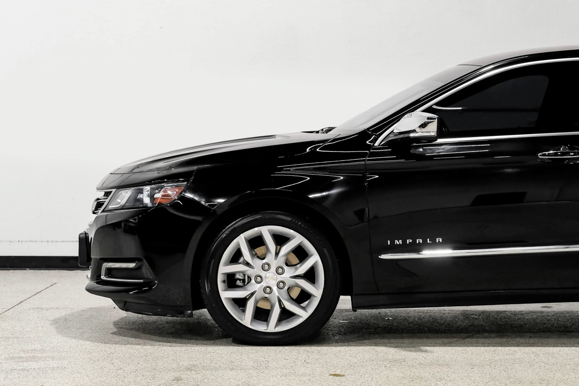 Used 2018 Chevrolet Impala Premier FWD image 10