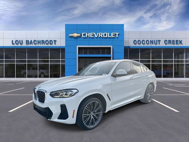 Used 2022 BMW X4 xDrive30i w/ M Sport Package AWD/4WD image 4