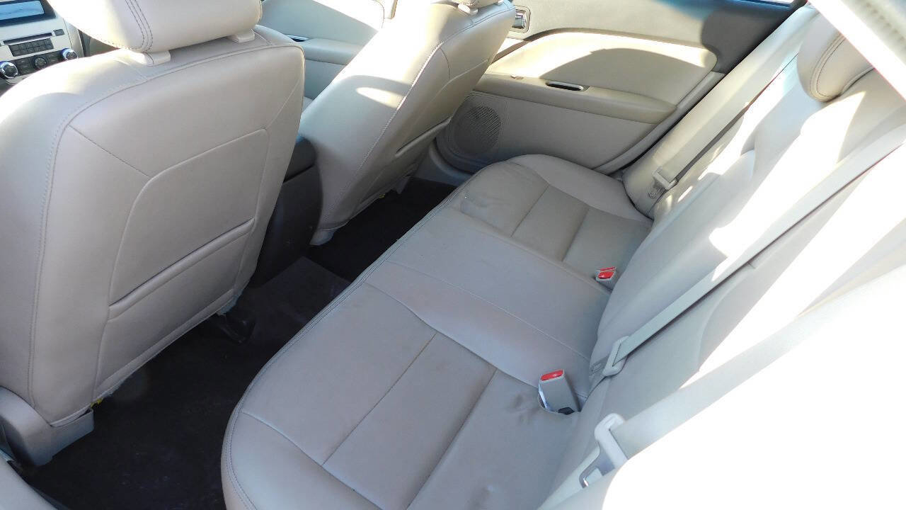 Used 2012 Ford Fusion SEL image 15