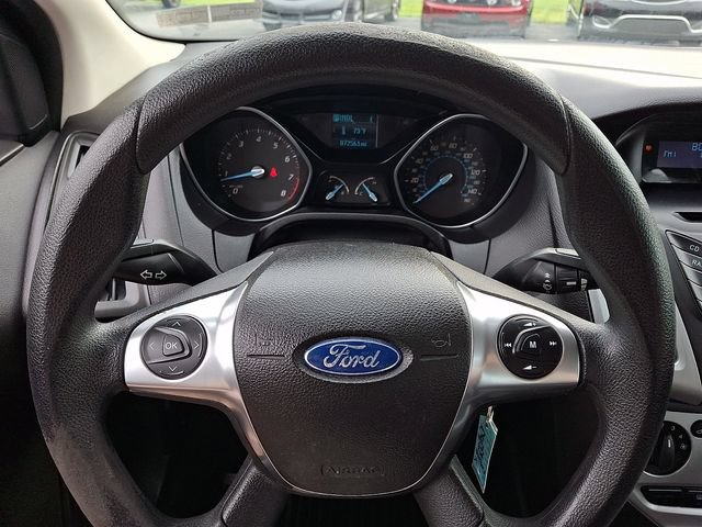 Used 2012 Ford Focus SE w/ SE Winter Pkg FWD image 17