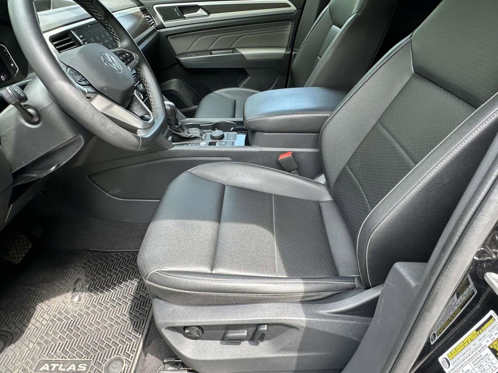 Used 2023 Volkswagen Atlas SE AWD/4WD image 21