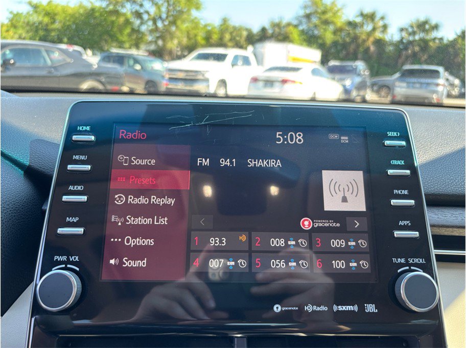 Used 2019 Toyota Avalon Limited w/ Advanced Safety Package FWD image 30