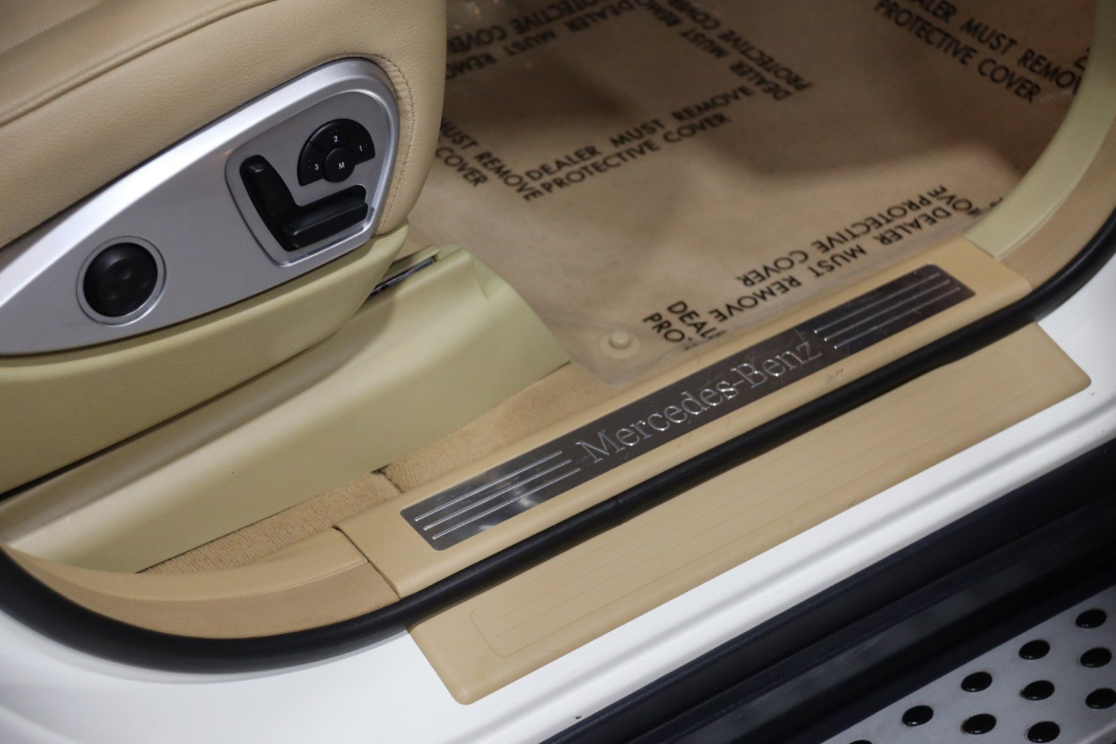 Used 2012 Mercedes-Benz GL 450 4MATIC w/ Premium 2 Pkg image 47