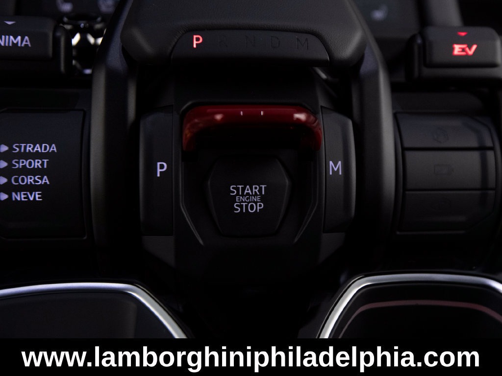 Used 2026 Lamborghini Urus S AWD/4WD image 32