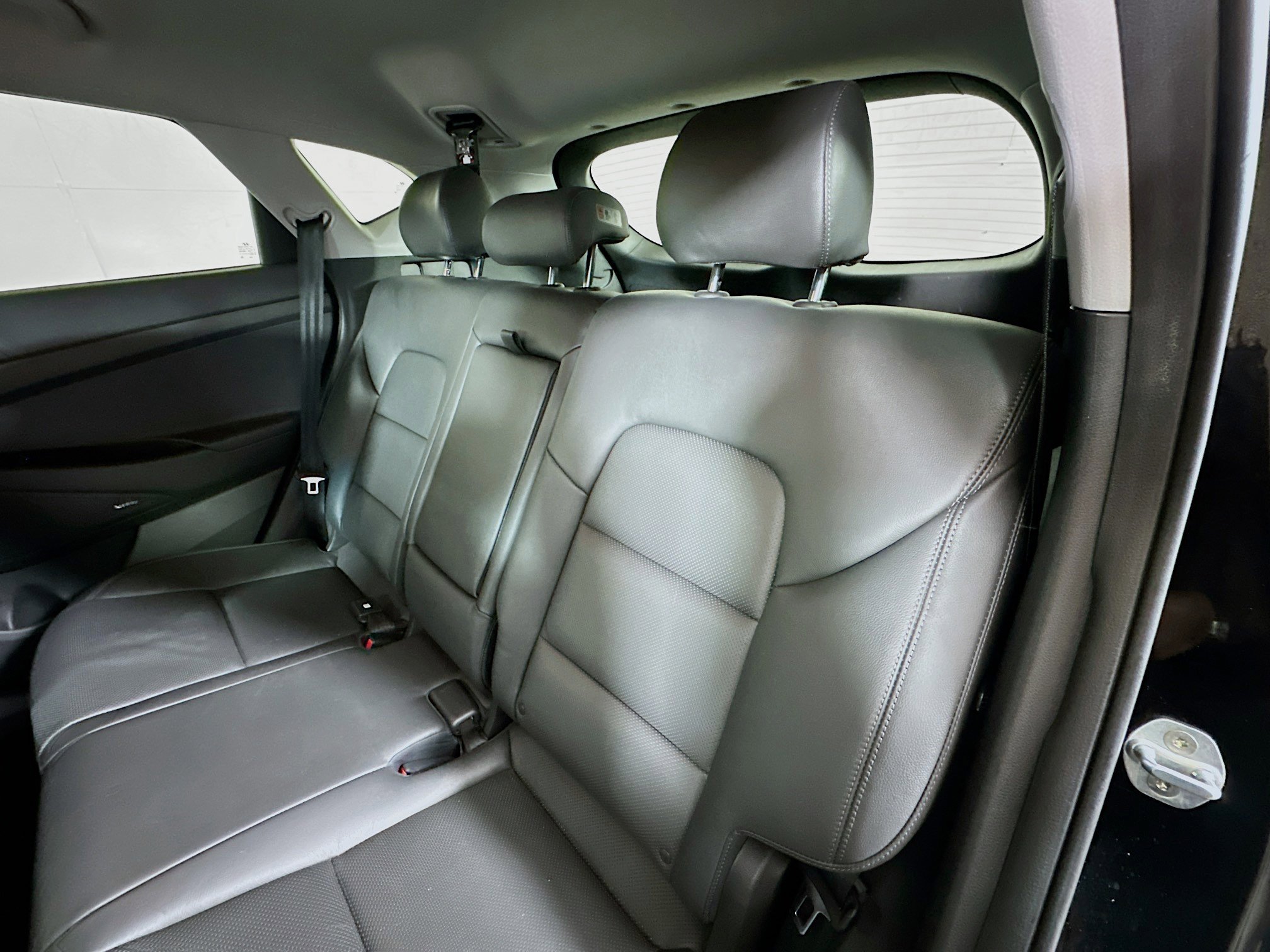 Used 2021 Hyundai Tucson Limited w/ Cargo Package image 24