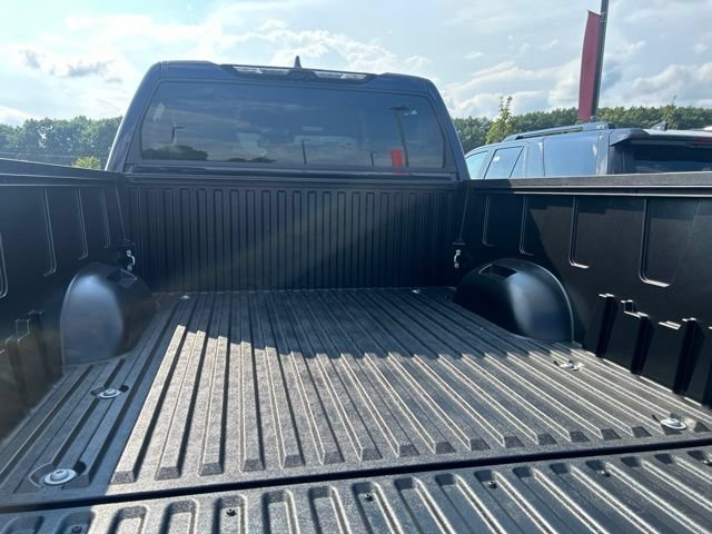 New 2026 Toyota Tundra Limited AWD/4WD image 15