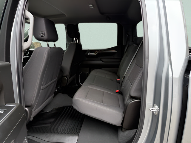 Used 2025 Chevrolet Silverado 1500 LT AWD/4WD image 4