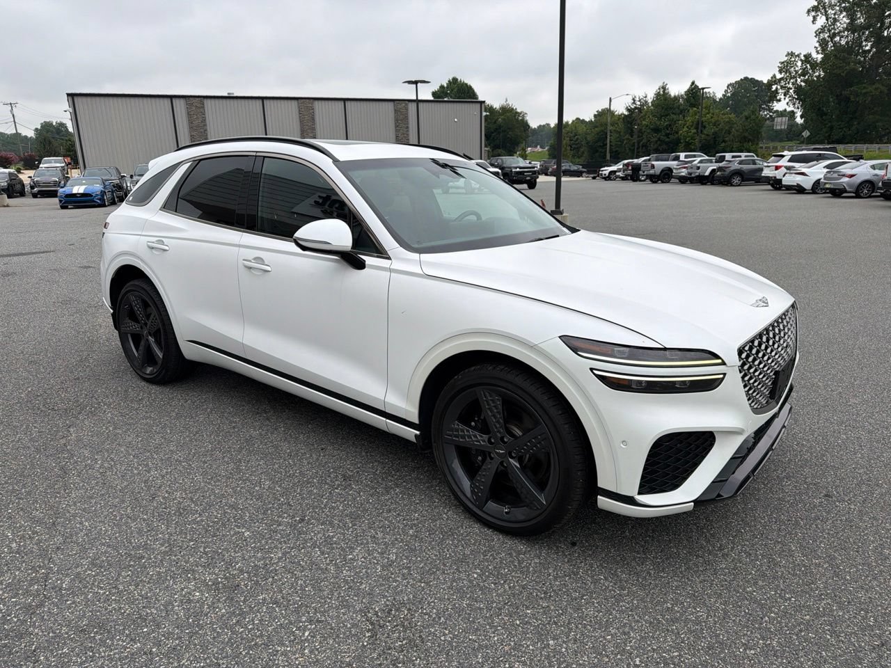 Used 2023 Genesis GV70 2.5T w/ Sport Prestige Package AWD/4WD image 11