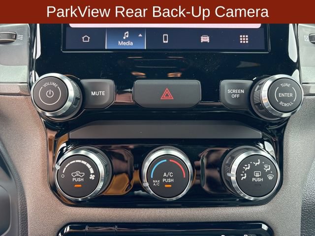 New 2026 RAM 2500 Tradesman w/ Chrome Appearance Group AWD/4WD image 20