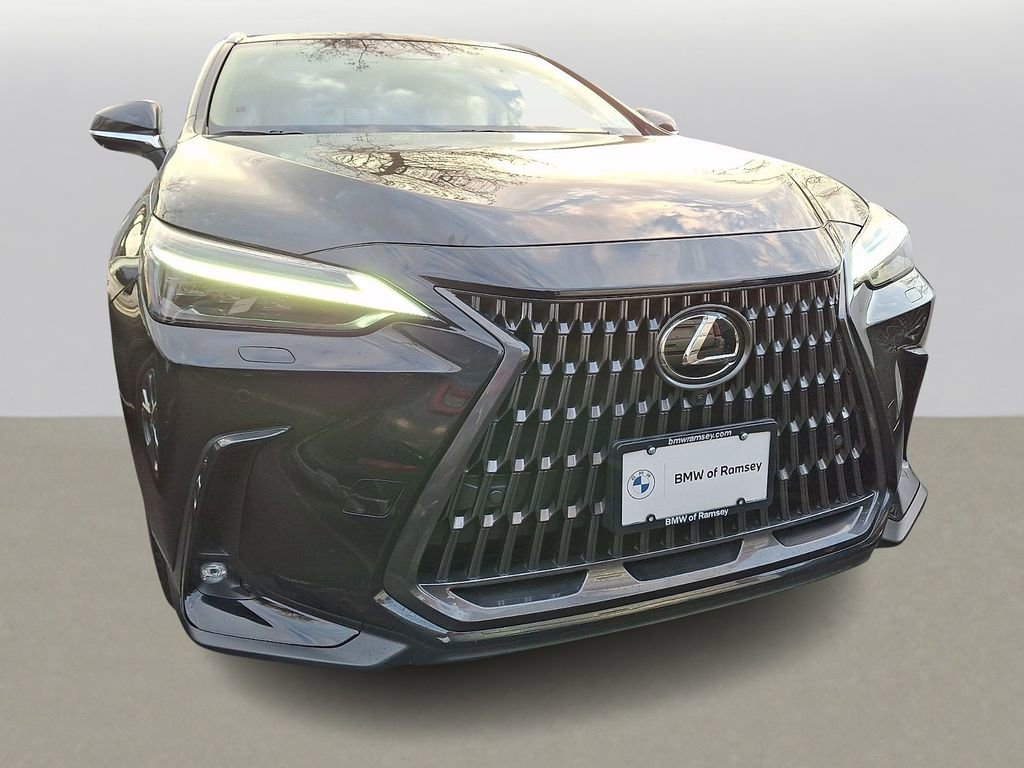 Used 2024 Lexus NX 350h 350h Luxury w/ Vision Package image 2