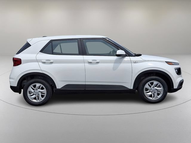 New 2026 Hyundai Venue SE FWD image 8