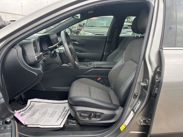 Used 2023 Toyota Crown XLE image 8