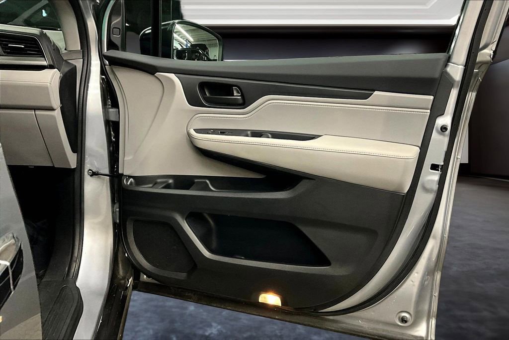 Used 2024 Honda Odyssey EX-L image 29