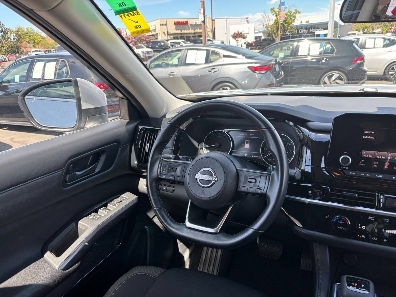 Used 2025 Nissan Pathfinder SV AWD/4WD image 36