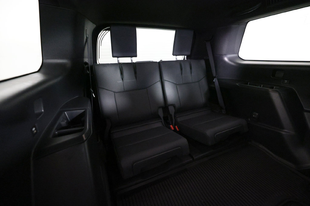 Used 2024 Lexus GX 550 w/ Cold Area Package AWD/4WD image 12