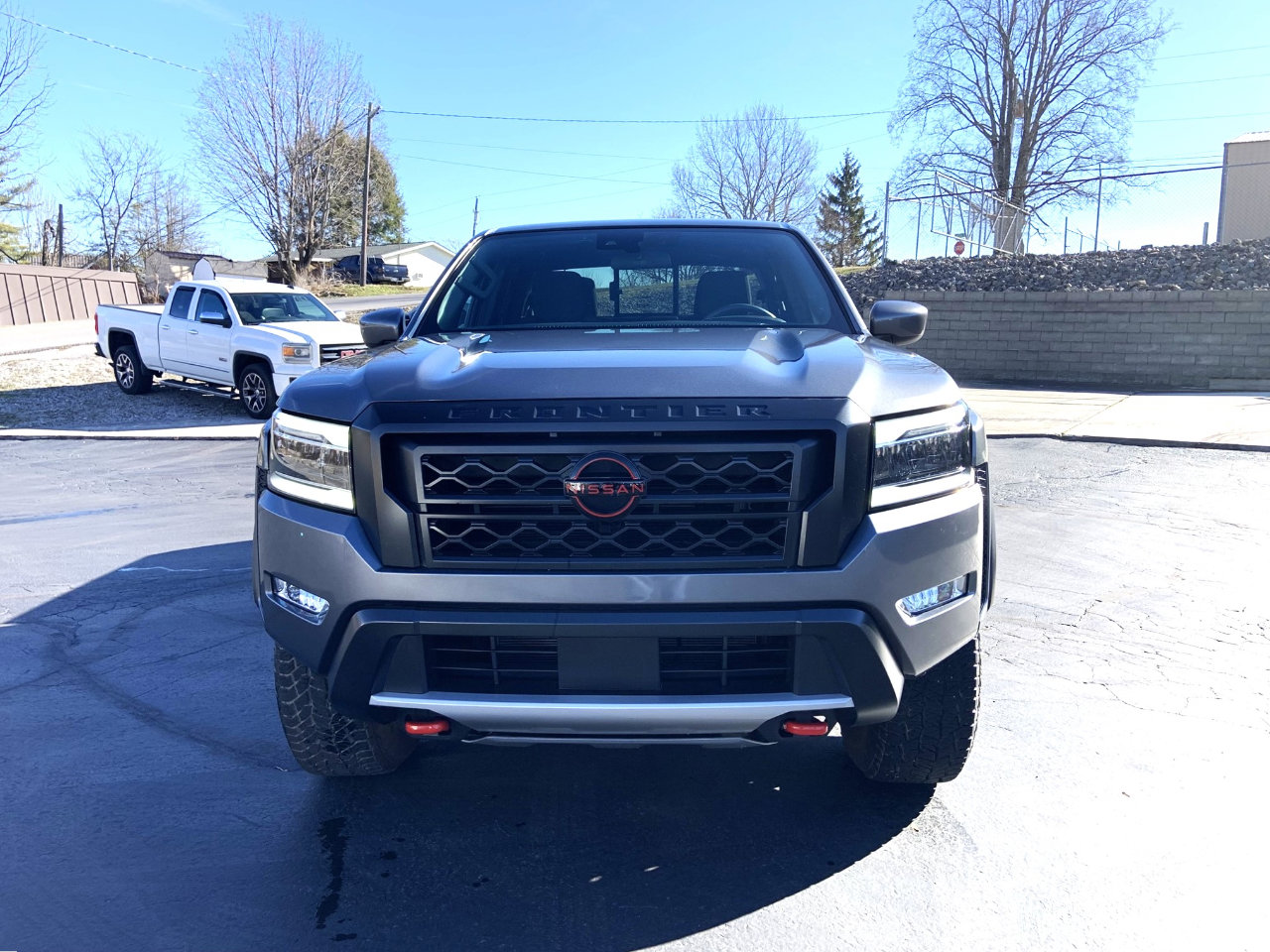 Used 2023 Nissan Frontier PRO-4X w/ Technology Package AWD/4WD image 2