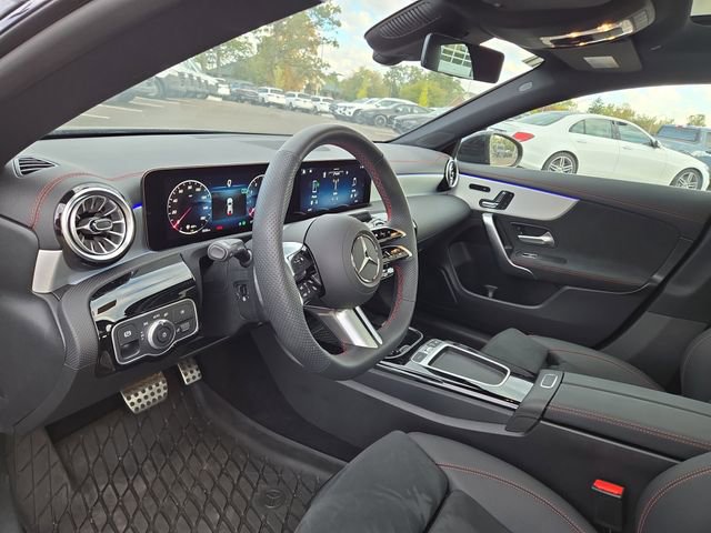 Used 2025 Mercedes-Benz CLA 250 4MATIC image 26