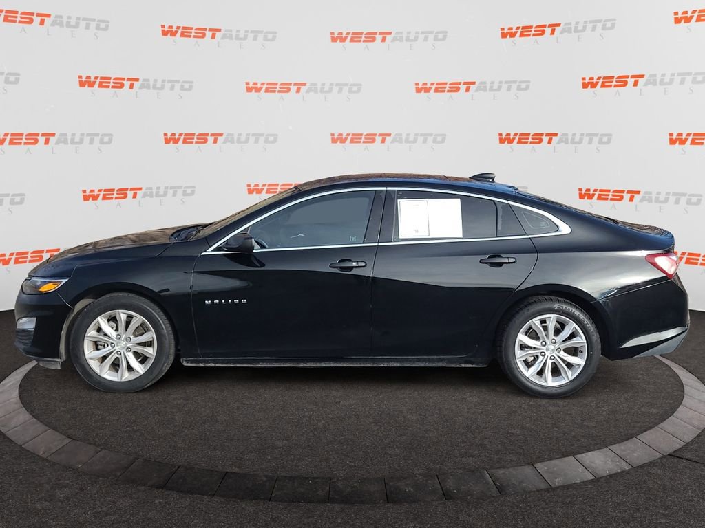 Used 2022 Chevrolet Malibu LT FWD image 2