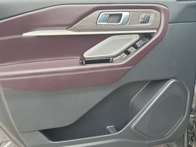 Used 2026 Ford Explorer Platinum AWD/4WD image 21