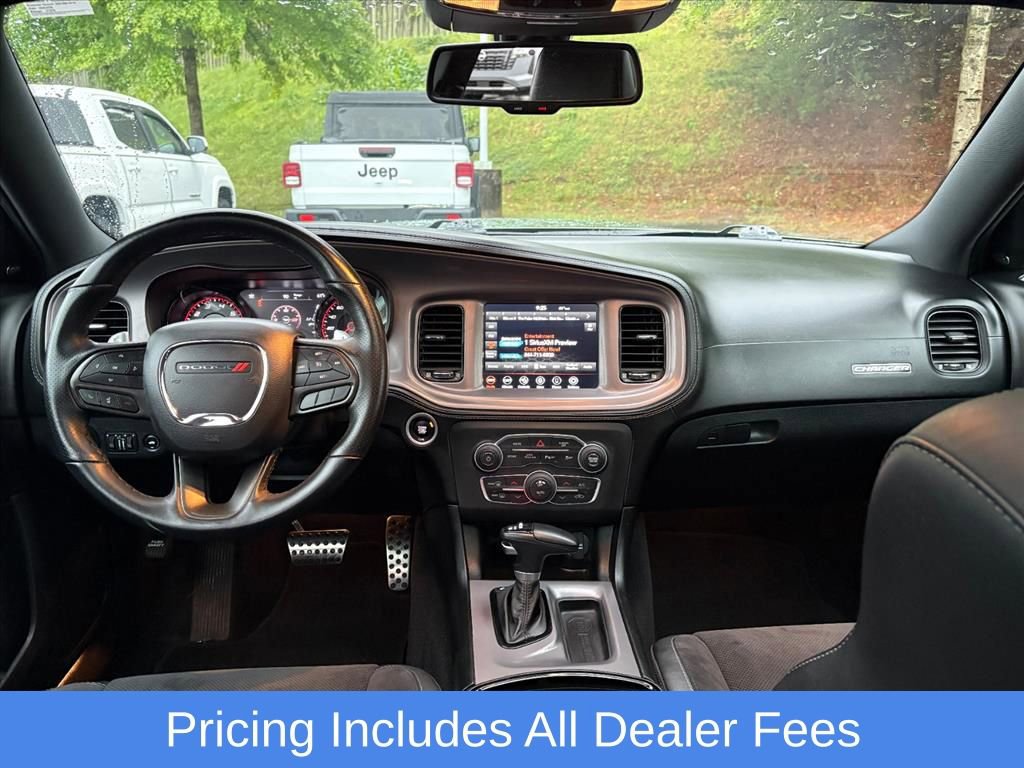 Used 2023 Dodge Charger R/T w/ Plus Group RWD image 7