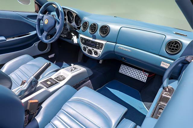 Used 2005 Ferrari 360 Spider image 27