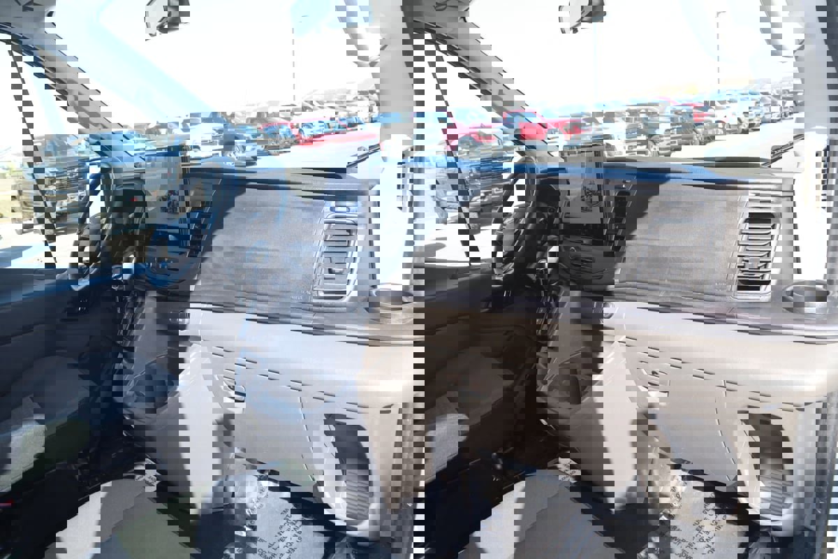 Used 2022 Ford Transit 350 XLT image 40