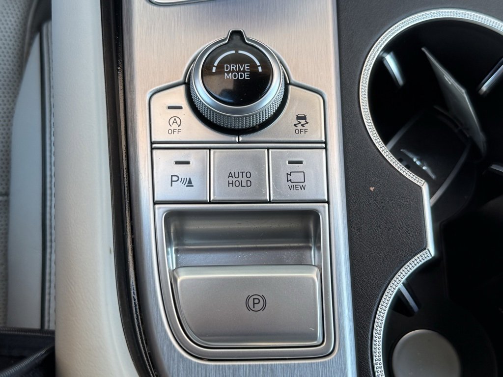 Used 2020 Genesis G70 2.0T w/ Prestige Package image 37