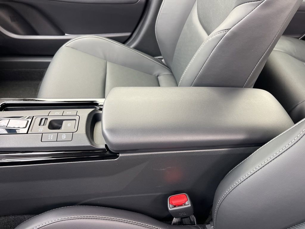 New 2026 Toyota Prius Plug-In Hybrid image 14