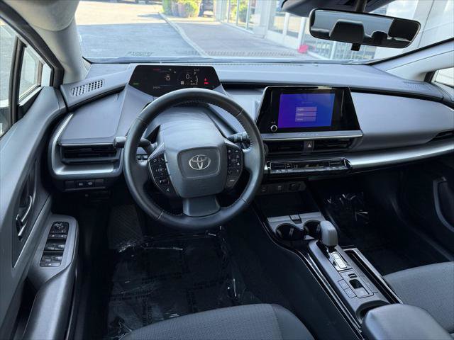 Certified 2025 Toyota Prius LE FWD image 16