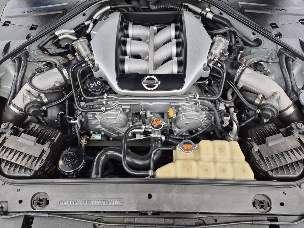 Used 2009 Nissan GT-R Premium AWD/4WD image 30